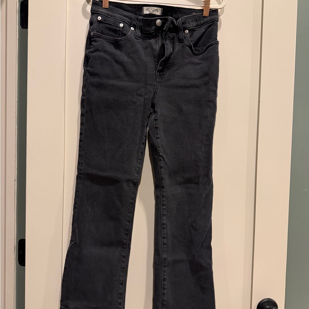Madewell Midrise Kick Out Straight Leg Jeans in Black